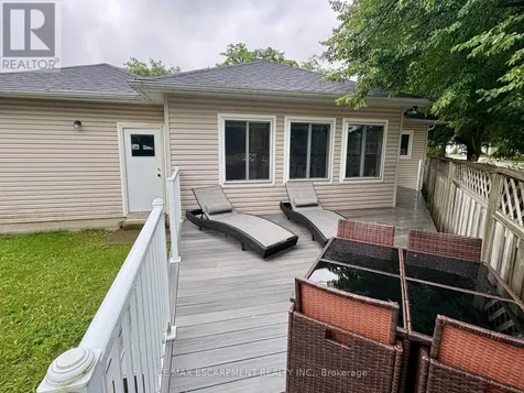 227 Silverbirch Boulevard Hamilton ON L0R 1W0