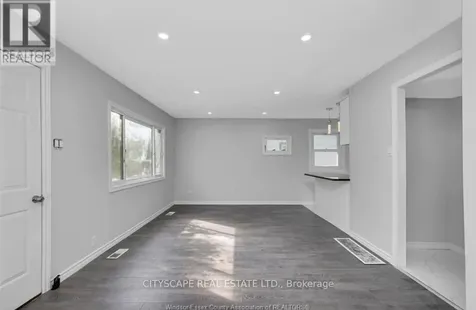 1434 Prince Road Windsor ON N9C 3A9