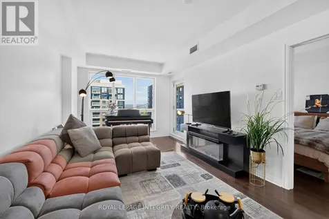 242 Rideau Street Ottawa ON K1N 0B7