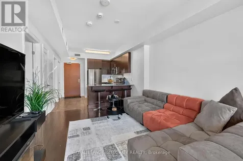 242 Rideau Street Ottawa ON K1N 0B7