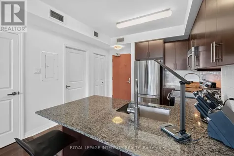 242 Rideau Street Ottawa ON K1N 0B7
