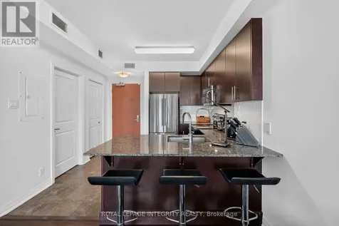 242 Rideau Street Ottawa ON K1N 0B7