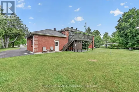 156 Bay Road Rideau Lakes ON K0G 1L0