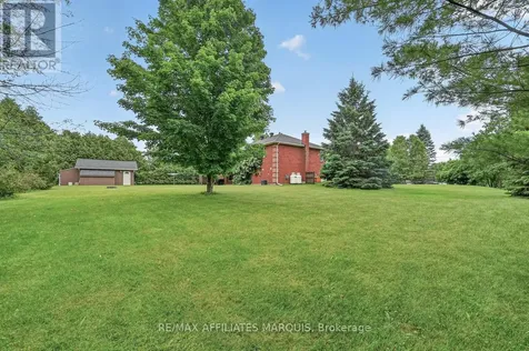 156 Bay Road Rideau Lakes ON K0G 1L0