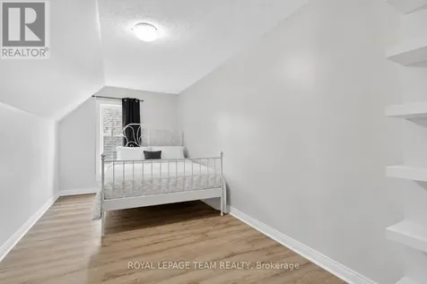 4 Eccles Street Ottawa ON K1R 6S2
