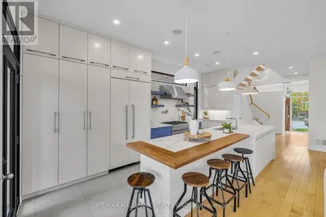 92 Grange Avenue Ottawa ON K1Y 0N9