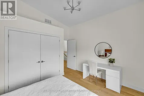 92 Grange Avenue Ottawa ON K1Y 0N9
