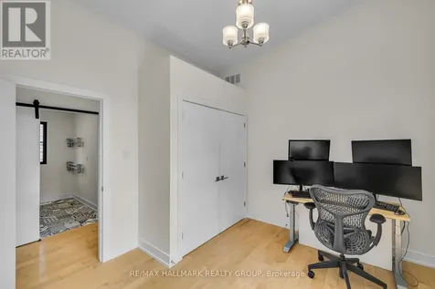 92 Grange Avenue Ottawa ON K1Y 0N9