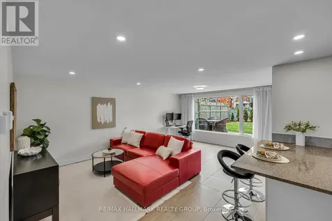 92 Grange Avenue Ottawa ON K1Y 0N9