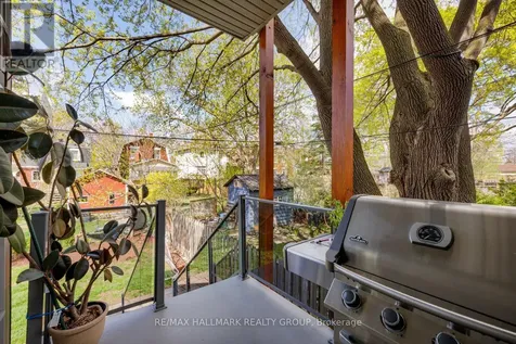92 Grange Avenue Ottawa ON K1Y 0N9