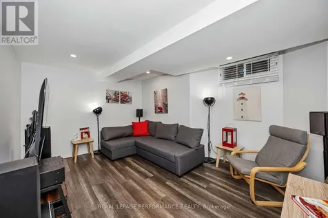1705 Belcourt Boulevard Ottawa ON K1C 1M3