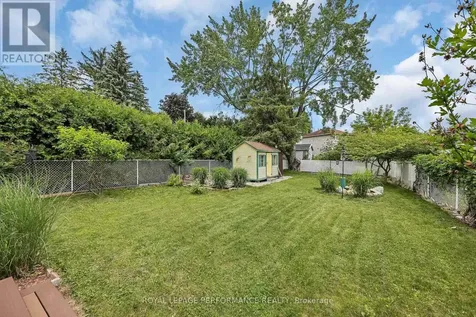 1705 Belcourt Boulevard Ottawa ON K1C 1M3