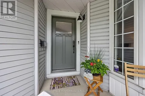 1705 Belcourt Boulevard Ottawa ON K1C 1M3