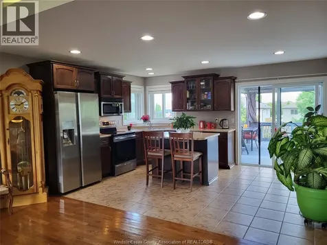 340 White Crescent Amherstburg ON N9V 4C7