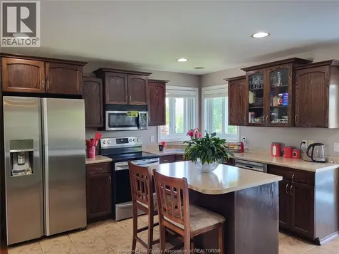 340 White Crescent Amherstburg ON N9V 4C7