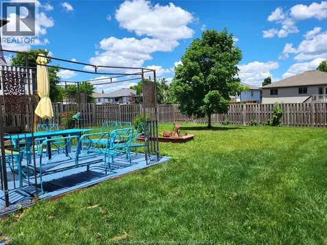 340 White Crescent Amherstburg ON N9V 4C7