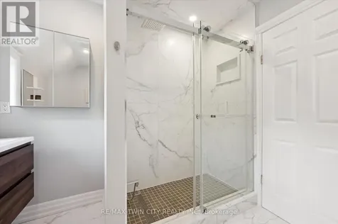 40 Madison Avenue South Kitchener ON N2G 3M5