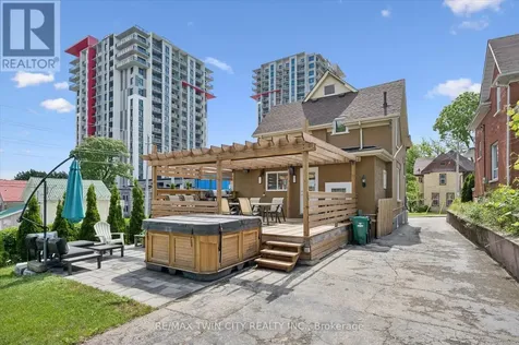 40 Madison Avenue South Kitchener ON N2G 3M5