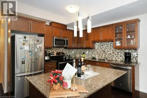 18 Robert Peel Road Kitchener ON N2H 0B3