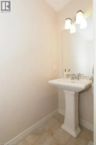 18 Robert Peel Road Kitchener ON N2H 0B3