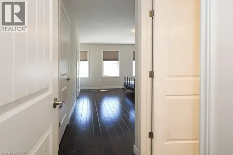 18 Robert Peel Road Kitchener ON N2H 0B3