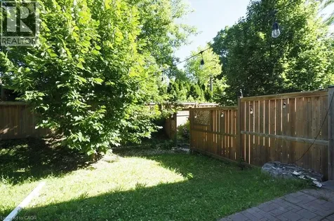 18 Robert Peel Road Kitchener ON N2H 0B3