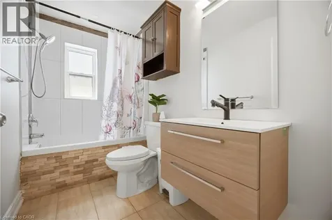 71 Beland Avenue North Hamilton ON L8H 6C2