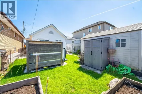 71 Beland Avenue North Hamilton ON L8H 6C2