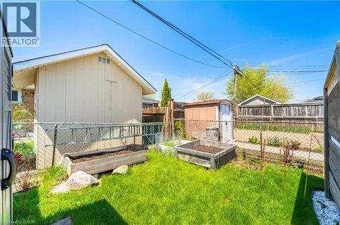 71 Beland Avenue North Hamilton ON L8H 6C2