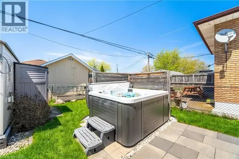 71 Beland Avenue North Hamilton ON L8H 6C2