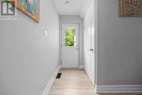 19 Wessex Road Ottawa ON K2J 1S4