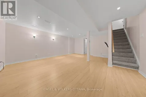 19 Wessex Road Ottawa ON K2J 1S4