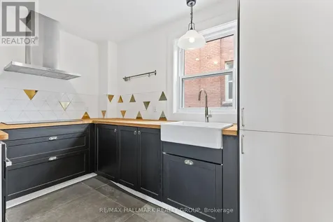 455 Metcalfe Street Ottawa ON K2P 1T1