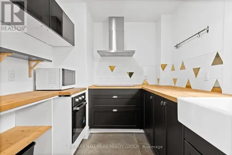 455 Metcalfe Street Ottawa ON K2P 1T1