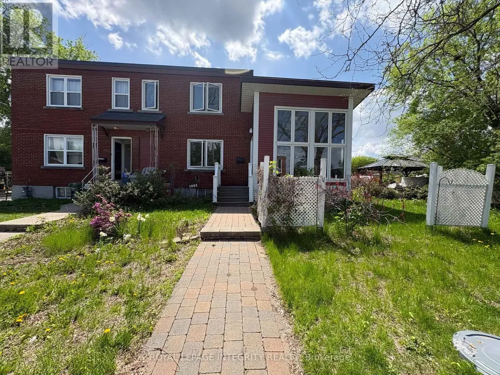 1222 Dorchester Avenue Ottawa ON K1Z 8E4