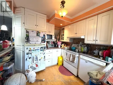 1222 Dorchester Avenue Ottawa ON K1Z 8E4