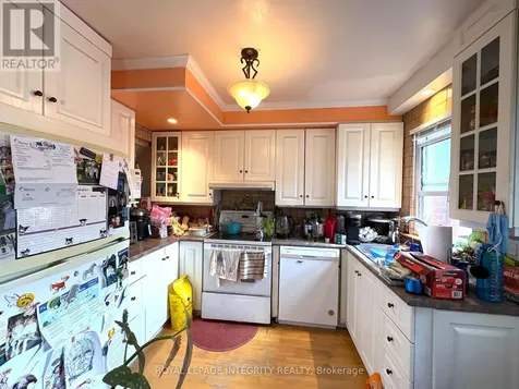 1222 Dorchester Avenue Ottawa ON K1Z 8E4
