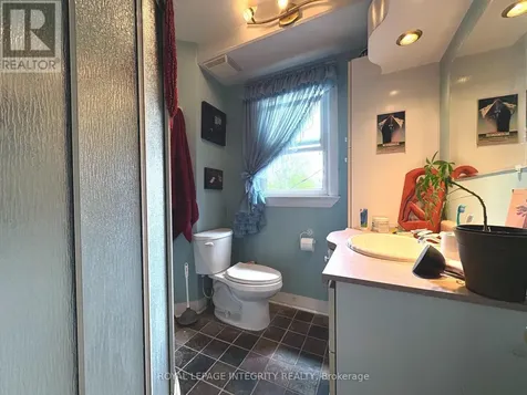 1222 Dorchester Avenue Ottawa ON K1Z 8E4