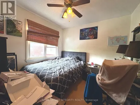 1222 Dorchester Avenue Ottawa ON K1Z 8E4