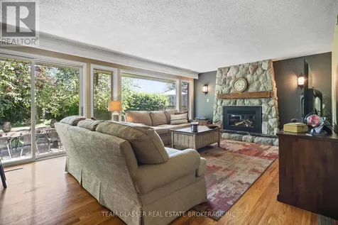 20 Parkview Drive St. Thomas ON N5R 4B6