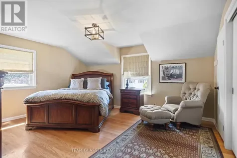 20 Parkview Drive St. Thomas ON N5R 4B6