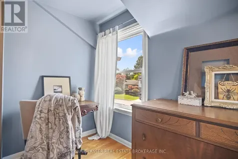 20 Parkview Drive St. Thomas ON N5R 4B6