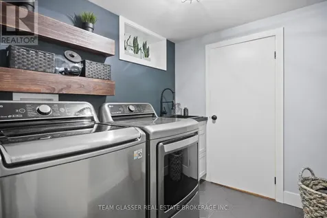 20 Parkview Drive St. Thomas ON N5R 4B6