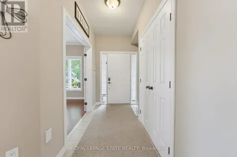 73 Degrow Crescent Hamilton ON L0R 1C0