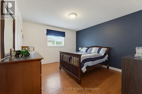 73 Degrow Crescent Hamilton ON L0R 1C0