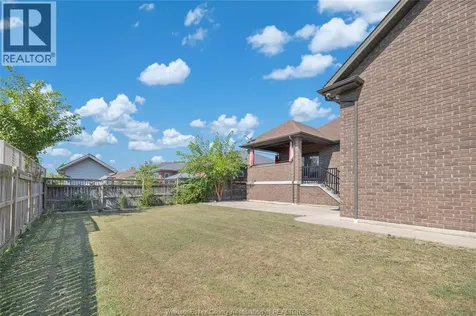 498 Sacred Heart Drive Lasalle ON N9J 0A6