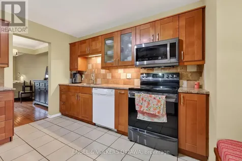 6269 Paddler Way Ottawa ON K1C 2G5