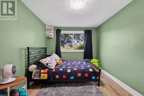6269 Paddler Way Ottawa ON K1C 2G5
