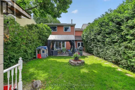 6269 Paddler Way Ottawa ON K1C 2G5
