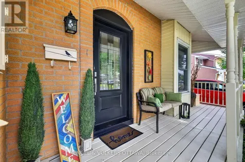 6269 Paddler Way Ottawa ON K1C 2G5